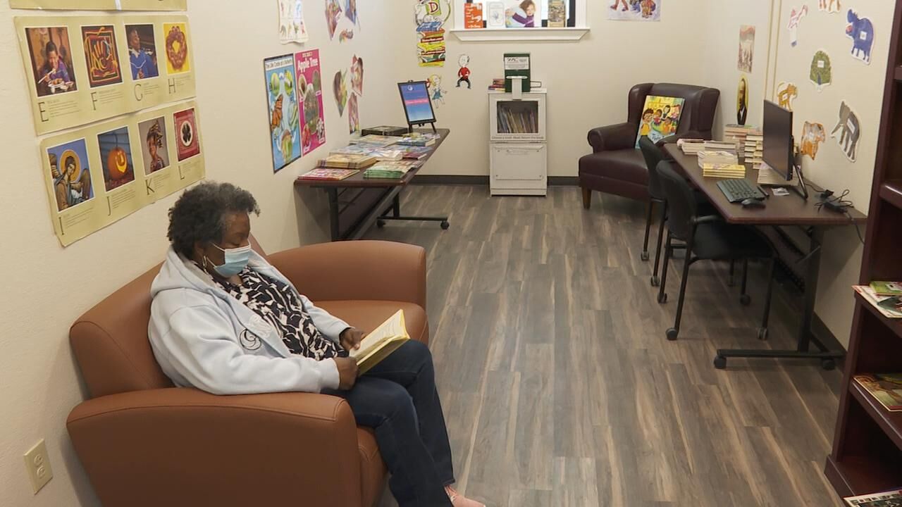 A new recreation center opens in Texarkana, Ark.